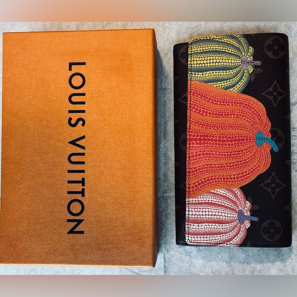 Louis Vuitton Snap wallet 2023 Pumpkin Collaboration with Yayoi Kusama EUC